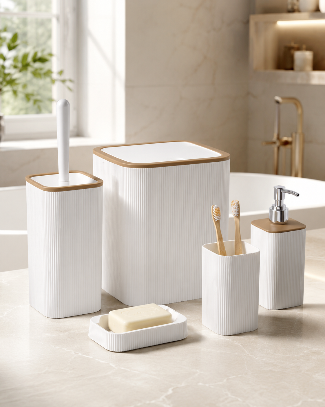 HAUSIEL 5'li kare banyo seti beyaz - küvet yanında kullanım görünümü